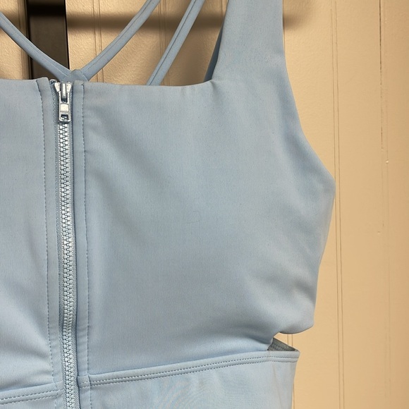 Buffbunny Blizzard Zip Up sports bra - Picture 2 of 10